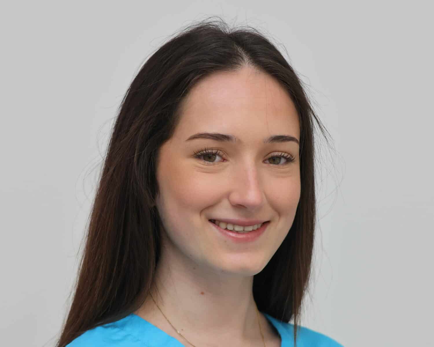 Mitarbeiterin Anna - Private Zahnarztpraxis Konstanz