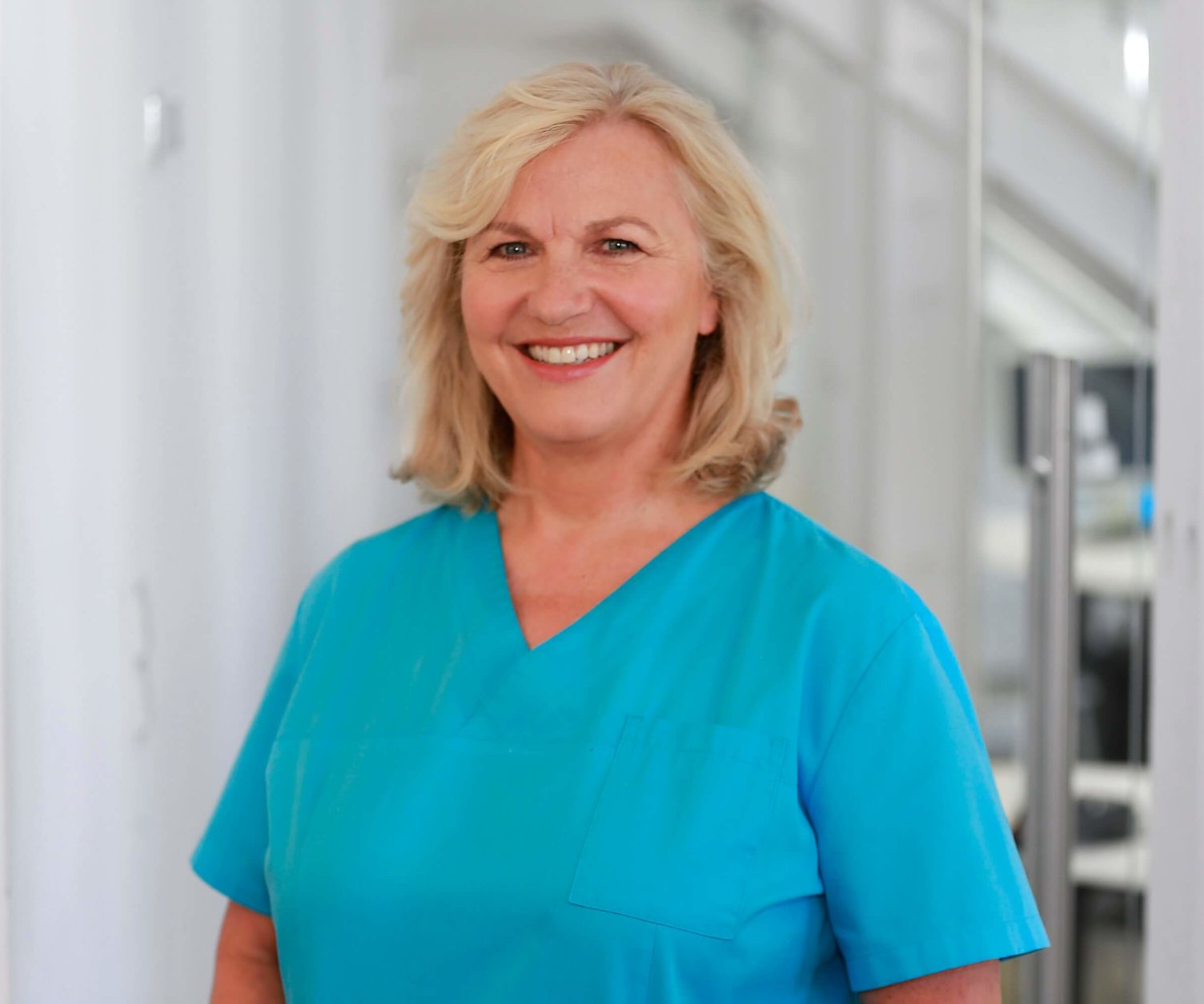 Mitarbeiterin Heidi - Private Zahnarztpraxis Konstanz